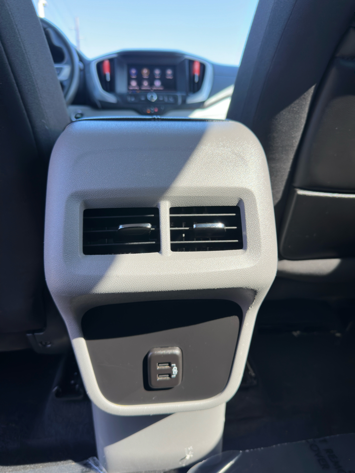 2023 Gmc Terrain SLE photo 36