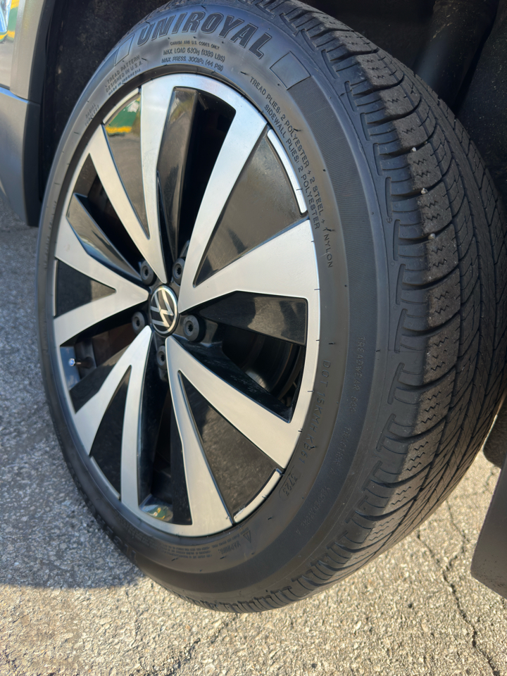 2022 Volkswagen Taos SE photo 6