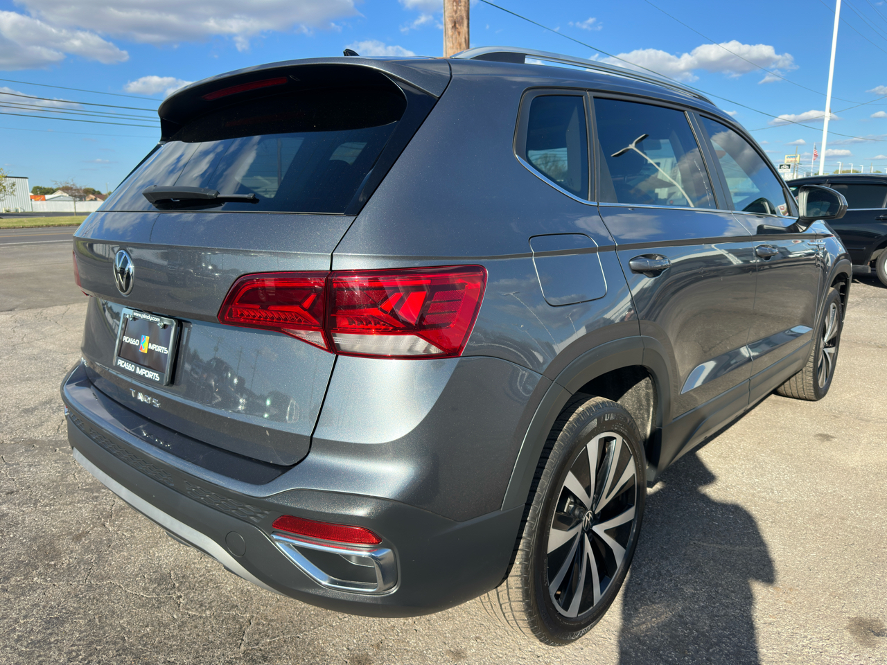 2022 Volkswagen Taos SE photo 7