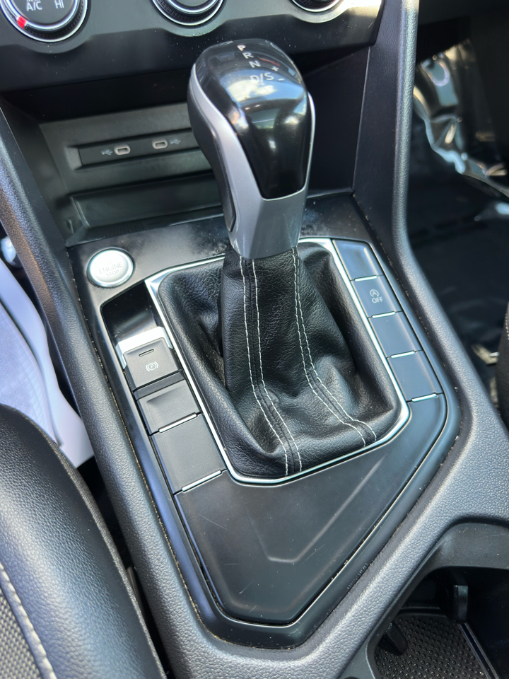 2022 Volkswagen Taos SE photo 18