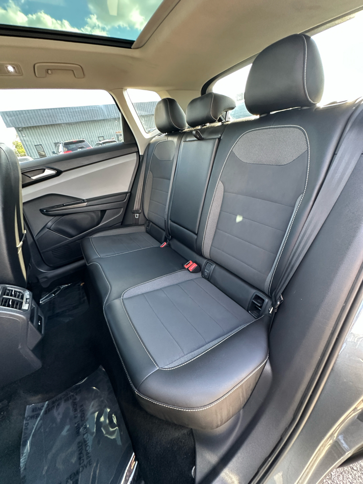 2022 Volkswagen Taos SE photo 36