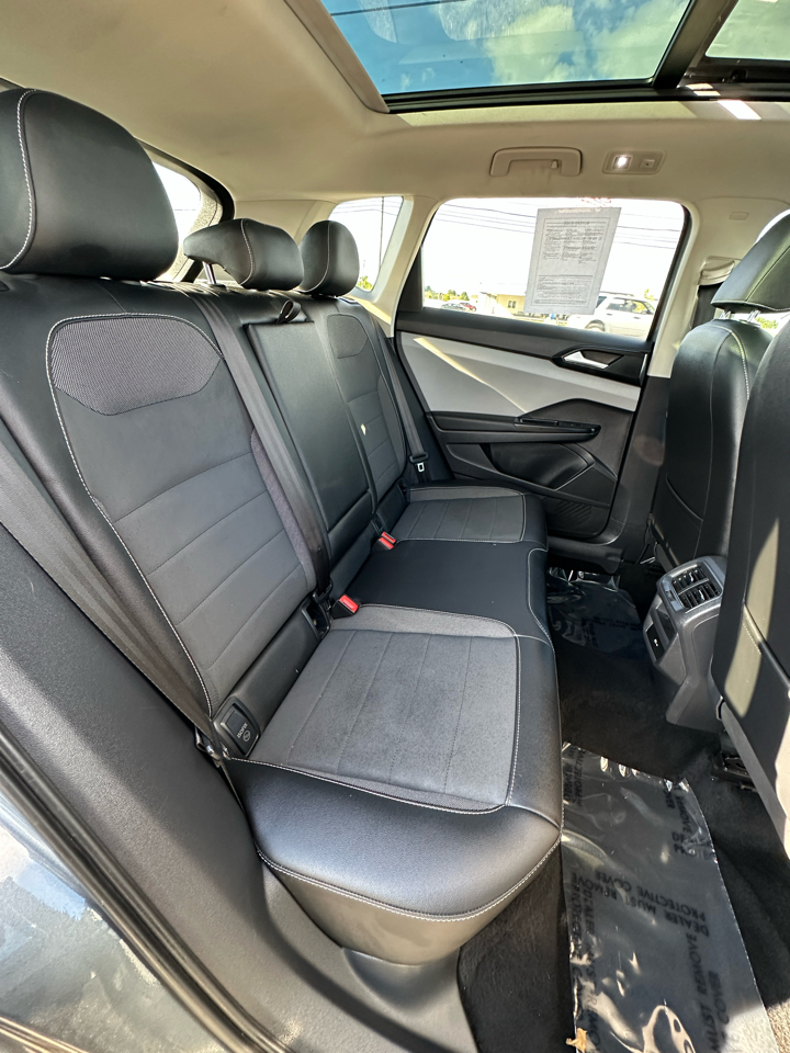 2022 Volkswagen Taos SE photo 40