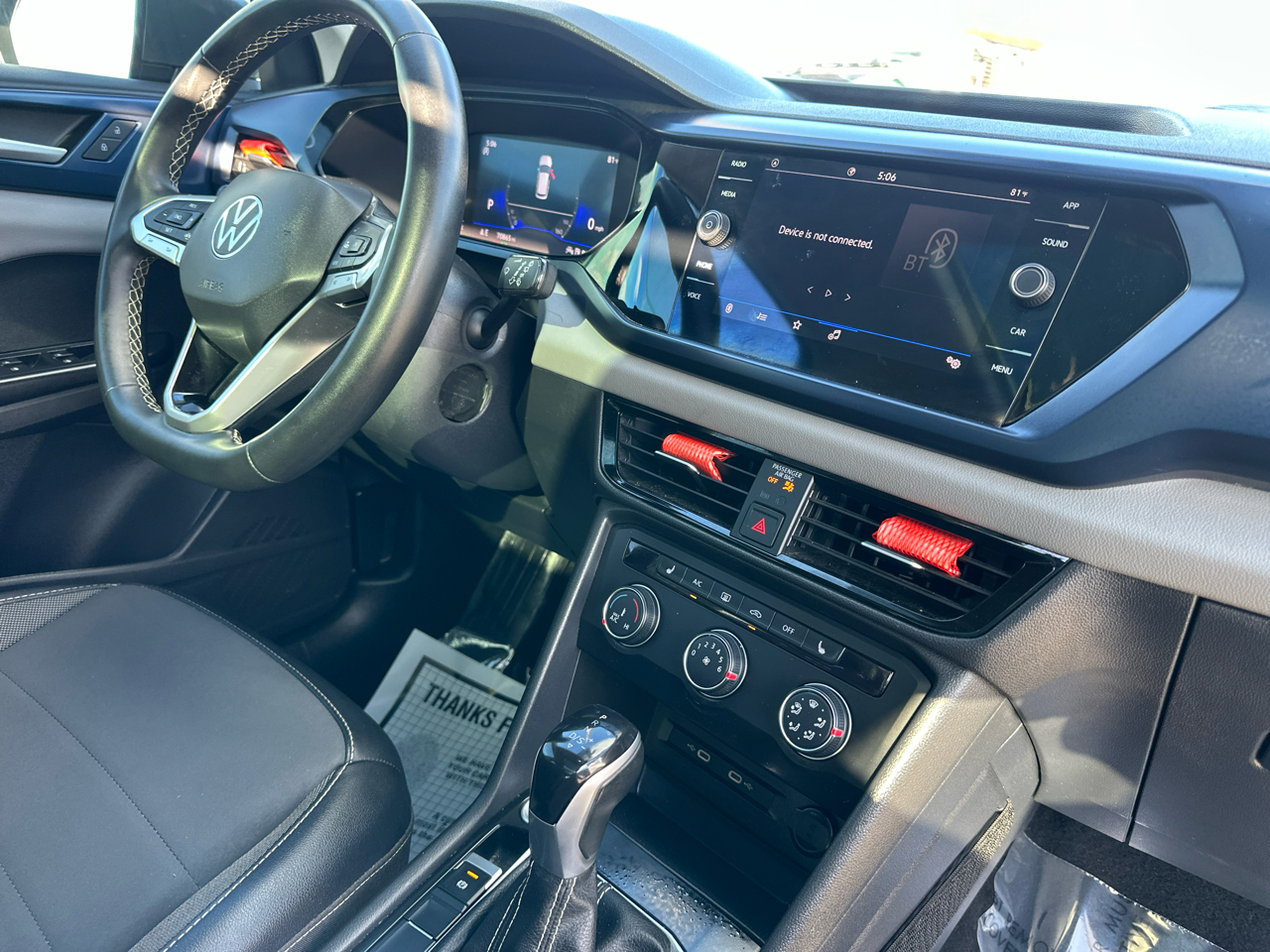 2022 Volkswagen Taos SE photo 48