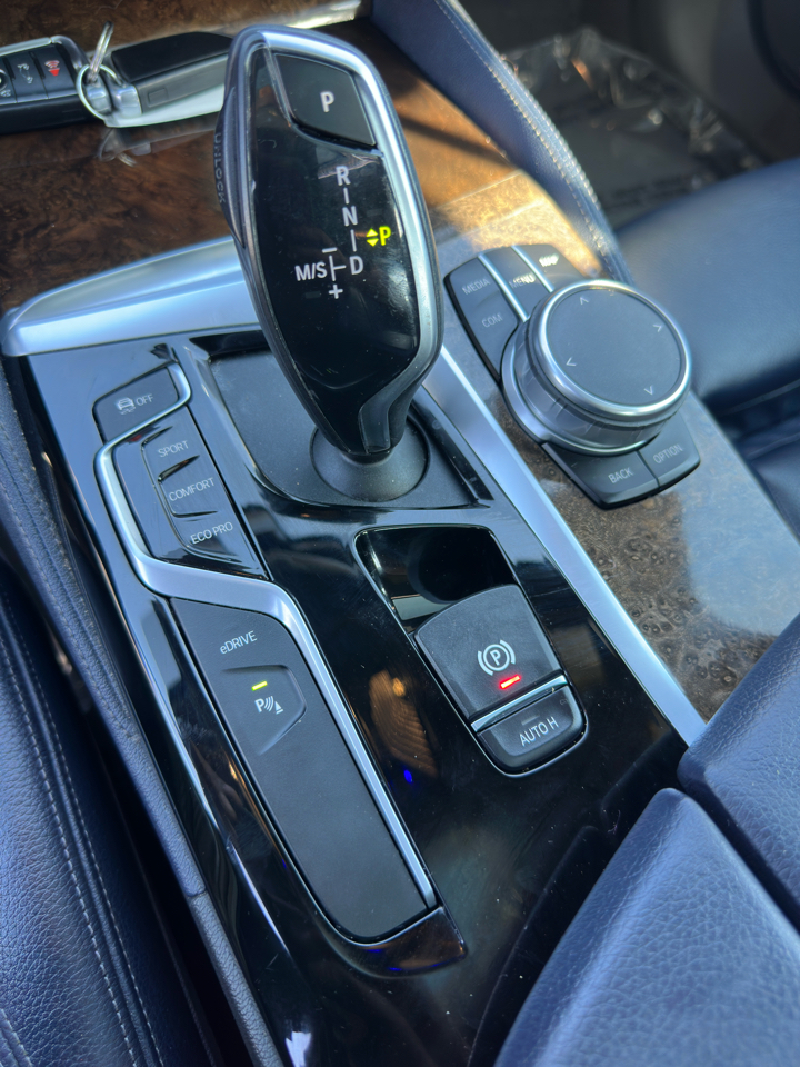 2019 Bmw 530e xDrive Sedan photo 29