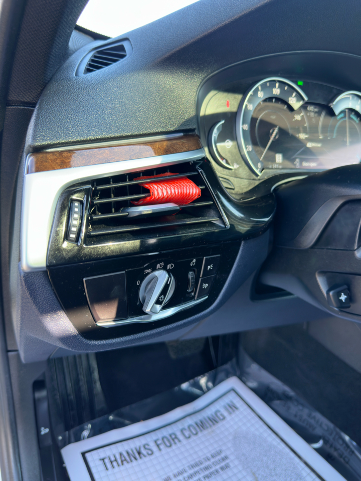 2019 Bmw 530e xDrive Sedan photo 43