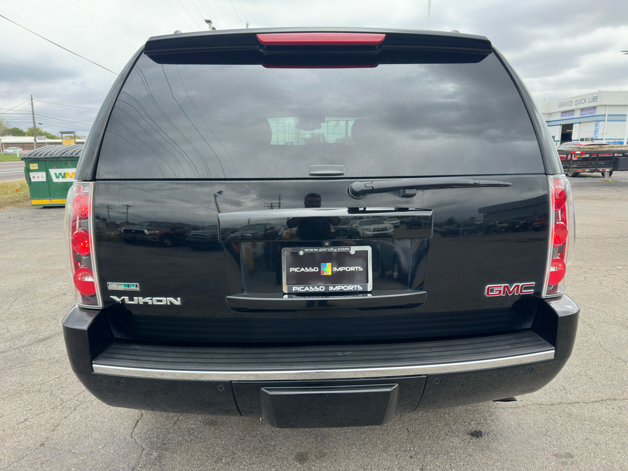 2011 Gmc Yukon 1500 Denali photo 4