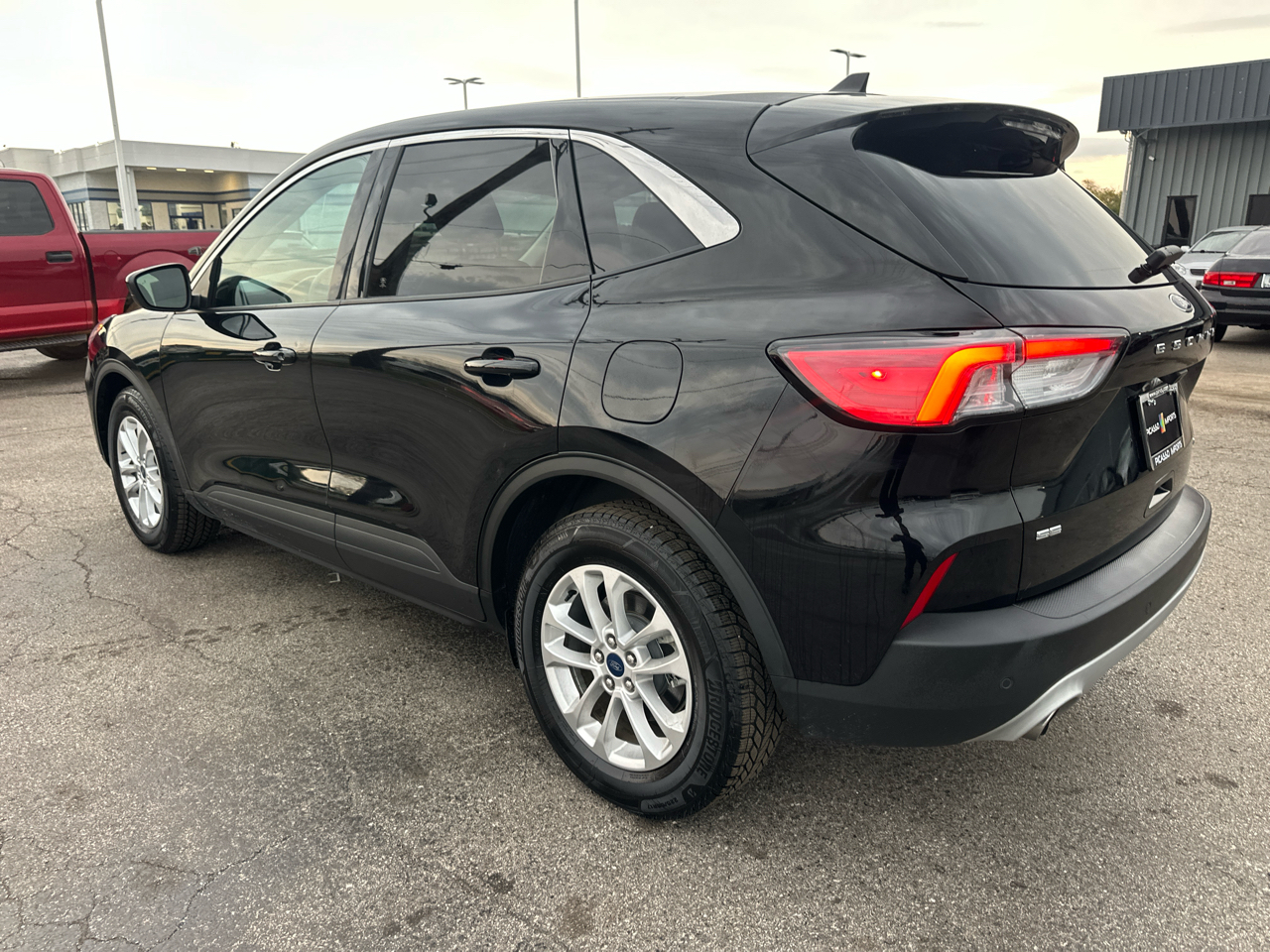 Ford Escape SE Hybrid FWD 2021 Ford Escape SE Hybrid FWD 2021