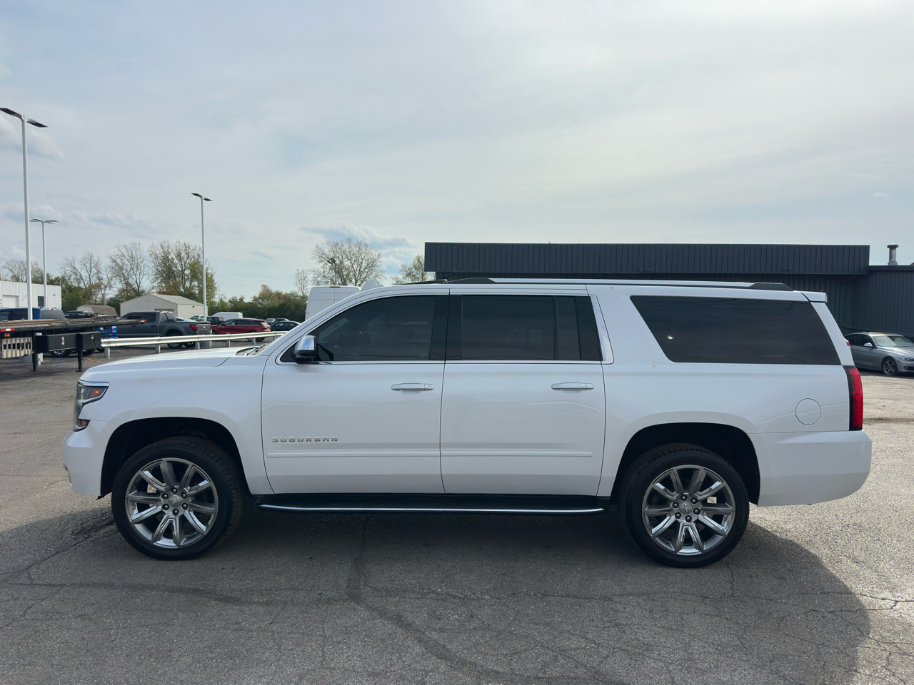 Chevrolet Suburban 4WD 4dr 1500 Premier 2017 Chevrolet Suburban 4WD 4dr 1500 Premier 2017
