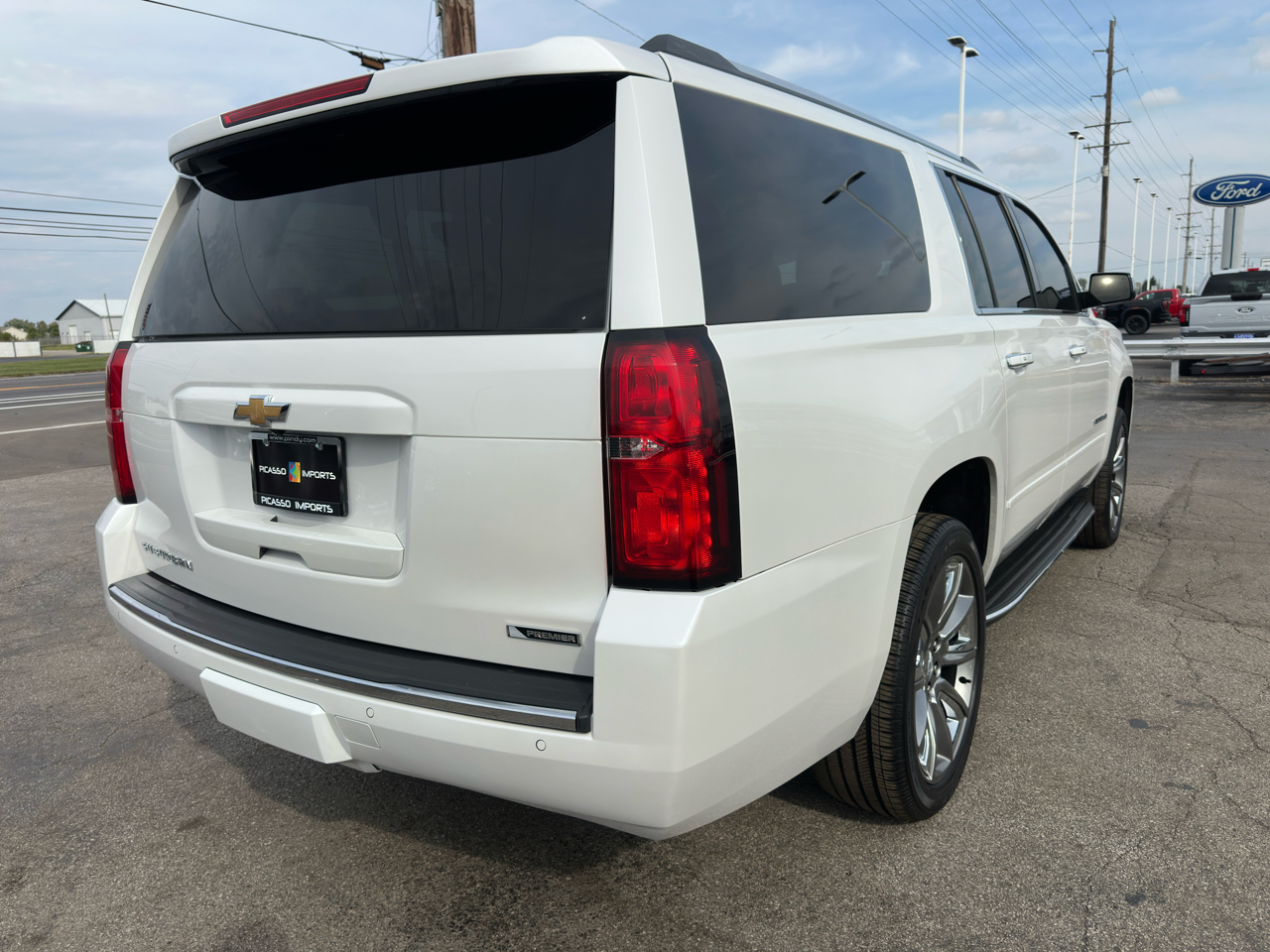 Chevrolet Suburban 4WD 4dr 1500 Premier 2017 Chevrolet Suburban 4WD 4dr 1500 Premier 2017