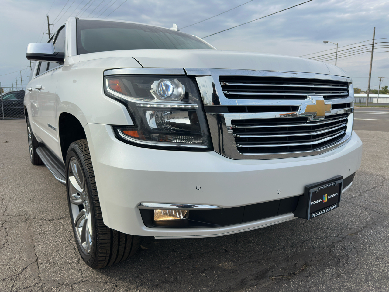 Chevrolet Suburban 4WD 4dr 1500 Premier 2017 Chevrolet Suburban 4WD 4dr 1500 Premier 2017