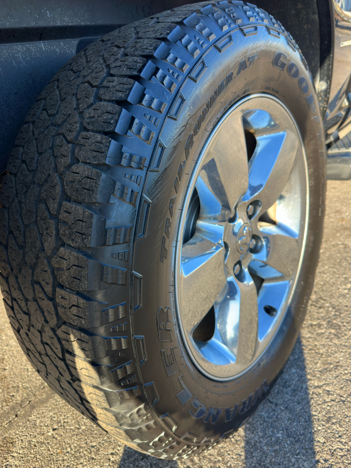 RAM 1500 2WD Crew Cab 140.5" Lone Star 2015 RAM 1500 2WD Crew Cab 140.5" Lone Star 2015