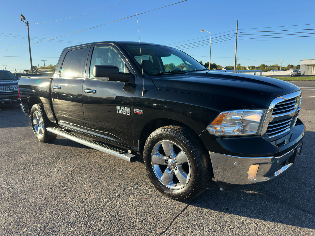 RAM 1500 2WD Crew Cab 140.5" Lone Star 2015 RAM 1500 2WD Crew Cab 140.5" Lone Star 2015