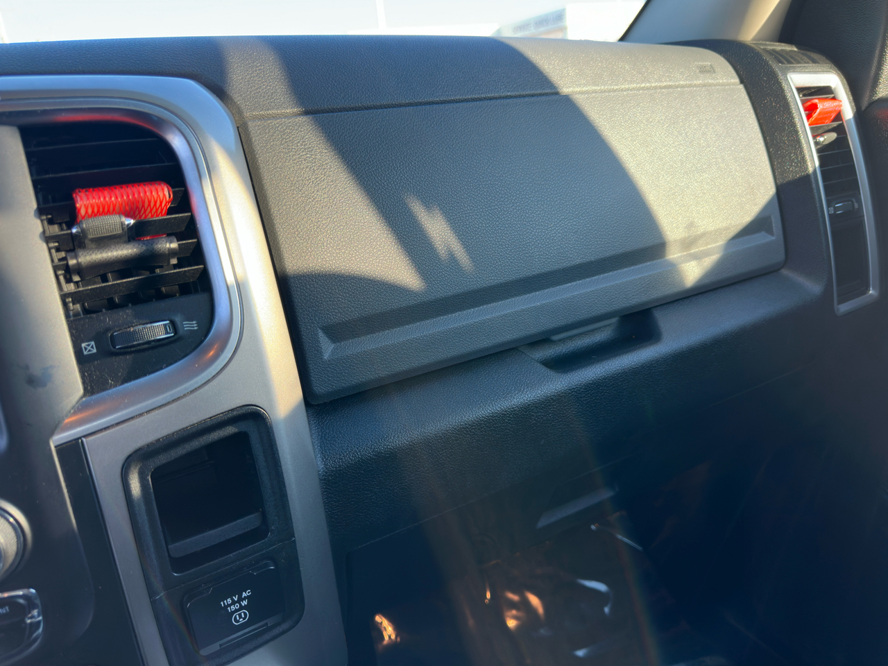 RAM 1500 2WD Crew Cab 140.5" Lone Star 2015 RAM 1500 2WD Crew Cab 140.5" Lone Star 2015