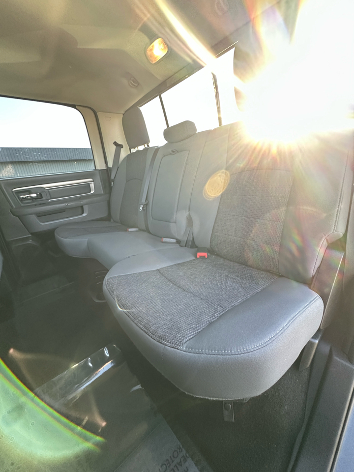 RAM 1500 2WD Crew Cab 140.5" Lone Star 2015 RAM 1500 2WD Crew Cab 140.5" Lone Star 2015