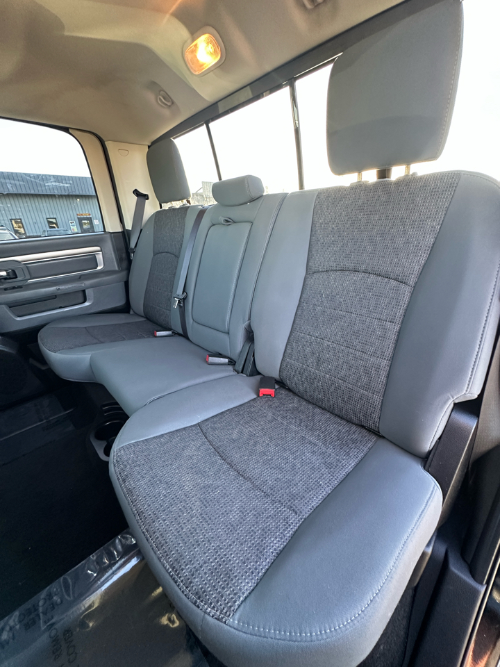 RAM 1500 2WD Crew Cab 140.5" Lone Star 2015 RAM 1500 2WD Crew Cab 140.5" Lone Star 2015