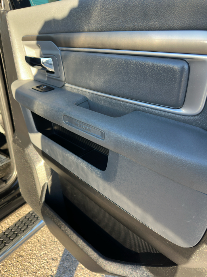 RAM 1500 2WD Crew Cab 140.5" Lone Star 2015 RAM 1500 2WD Crew Cab 140.5" Lone Star 2015