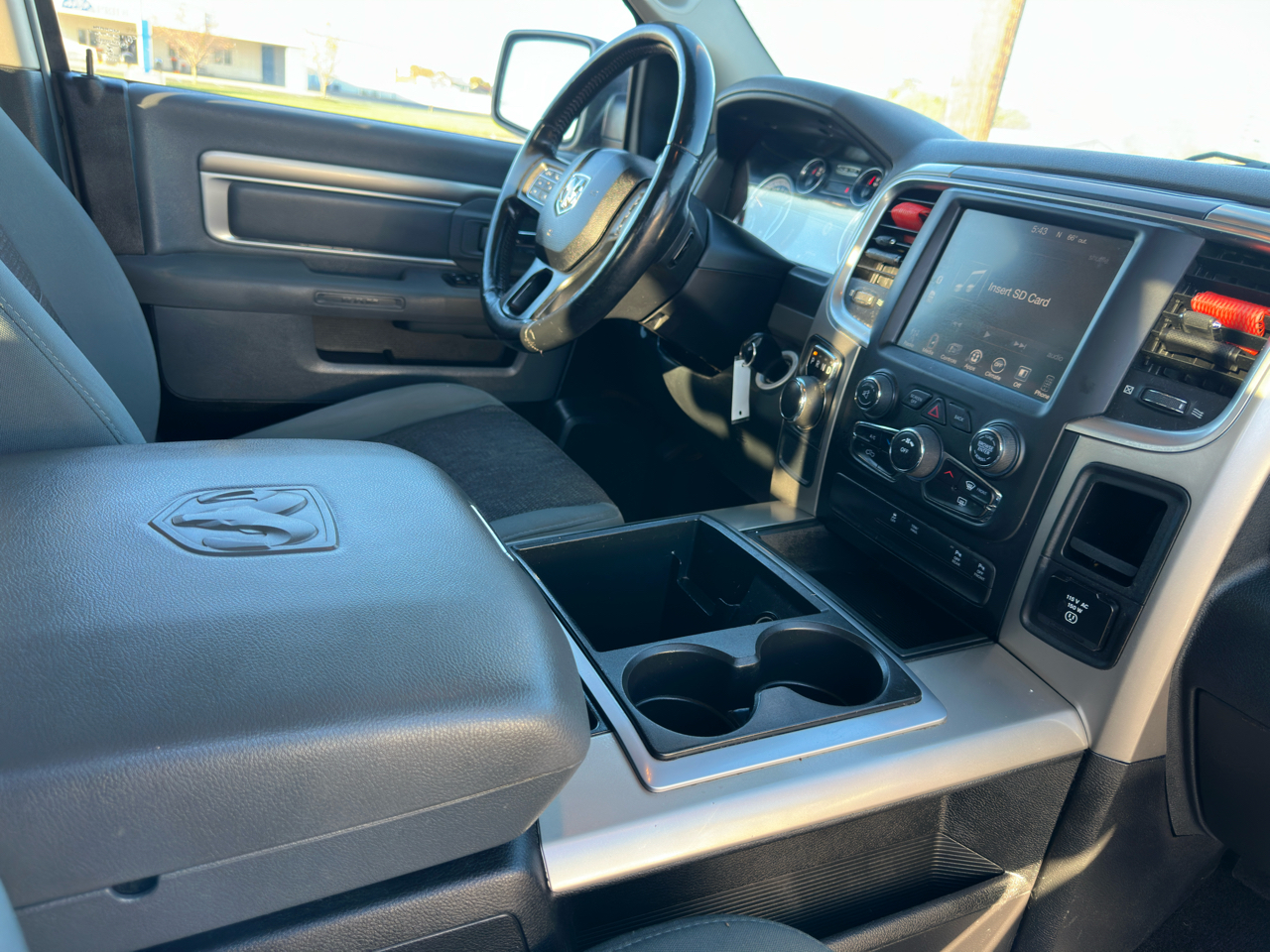 RAM 1500 2WD Crew Cab 140.5" Lone Star 2015 RAM 1500 2WD Crew Cab 140.5" Lone Star 2015