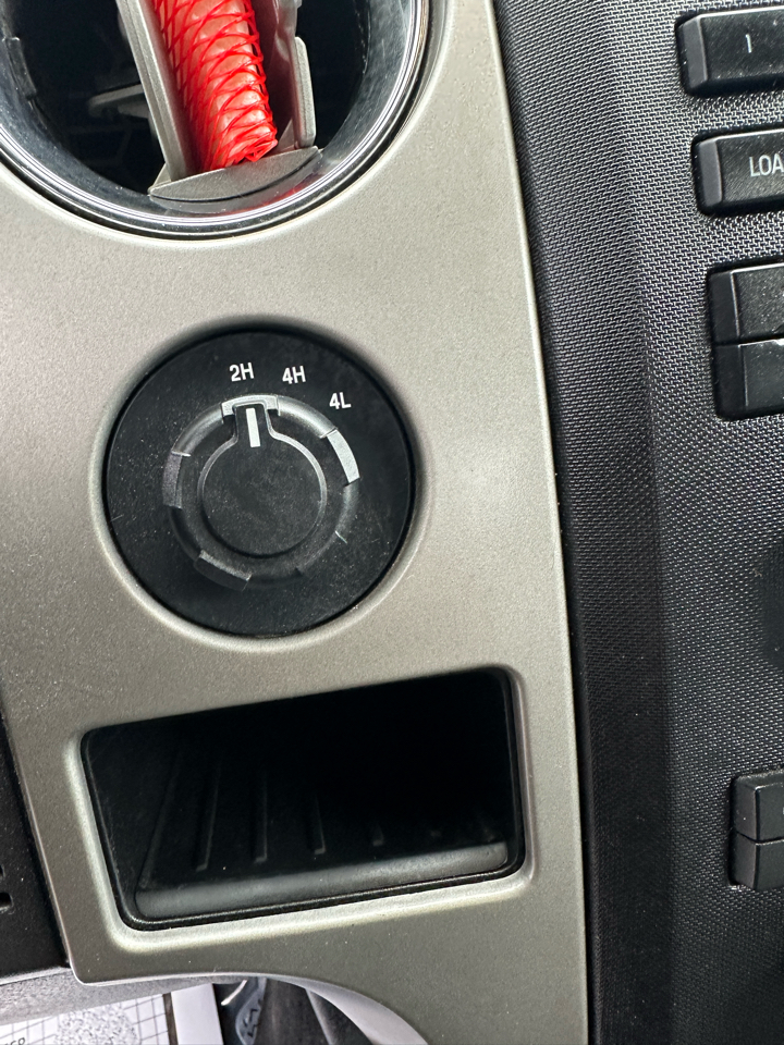 Ford F-150 4WD SuperCrew 139" XLT 2011 Ford F-150 4WD SuperCrew 139" XLT 2011