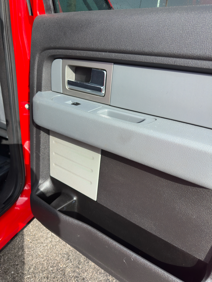 Ford F-150 4WD SuperCrew 139" XLT 2011 Ford F-150 4WD SuperCrew 139" XLT 2011
