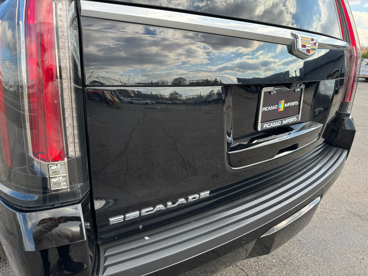 Cadillac Escalade ESV 4WD 4dr Luxury 2018 Cadillac Escalade ESV 4WD 4dr Luxury 2018