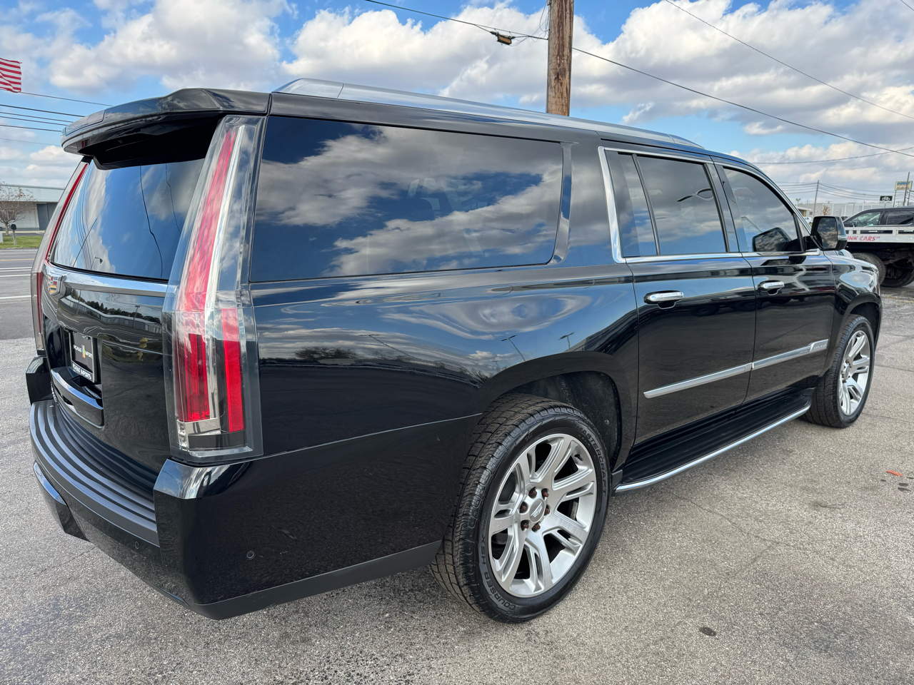 Cadillac Escalade ESV 4WD 4dr Luxury 2018 Cadillac Escalade ESV 4WD 4dr Luxury 2018