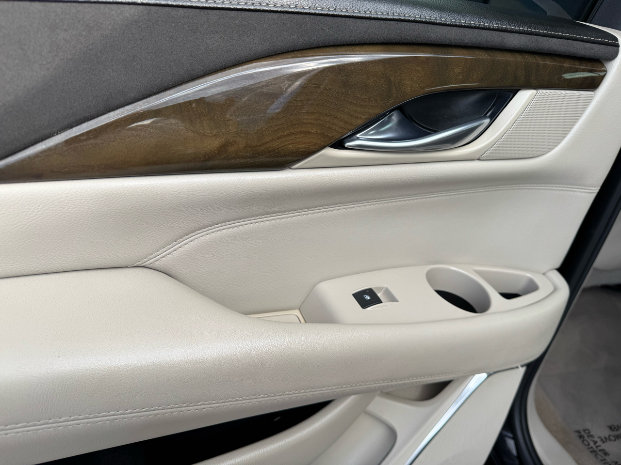 Cadillac Escalade ESV 4WD 4dr Luxury 2018 Cadillac Escalade ESV 4WD 4dr Luxury 2018