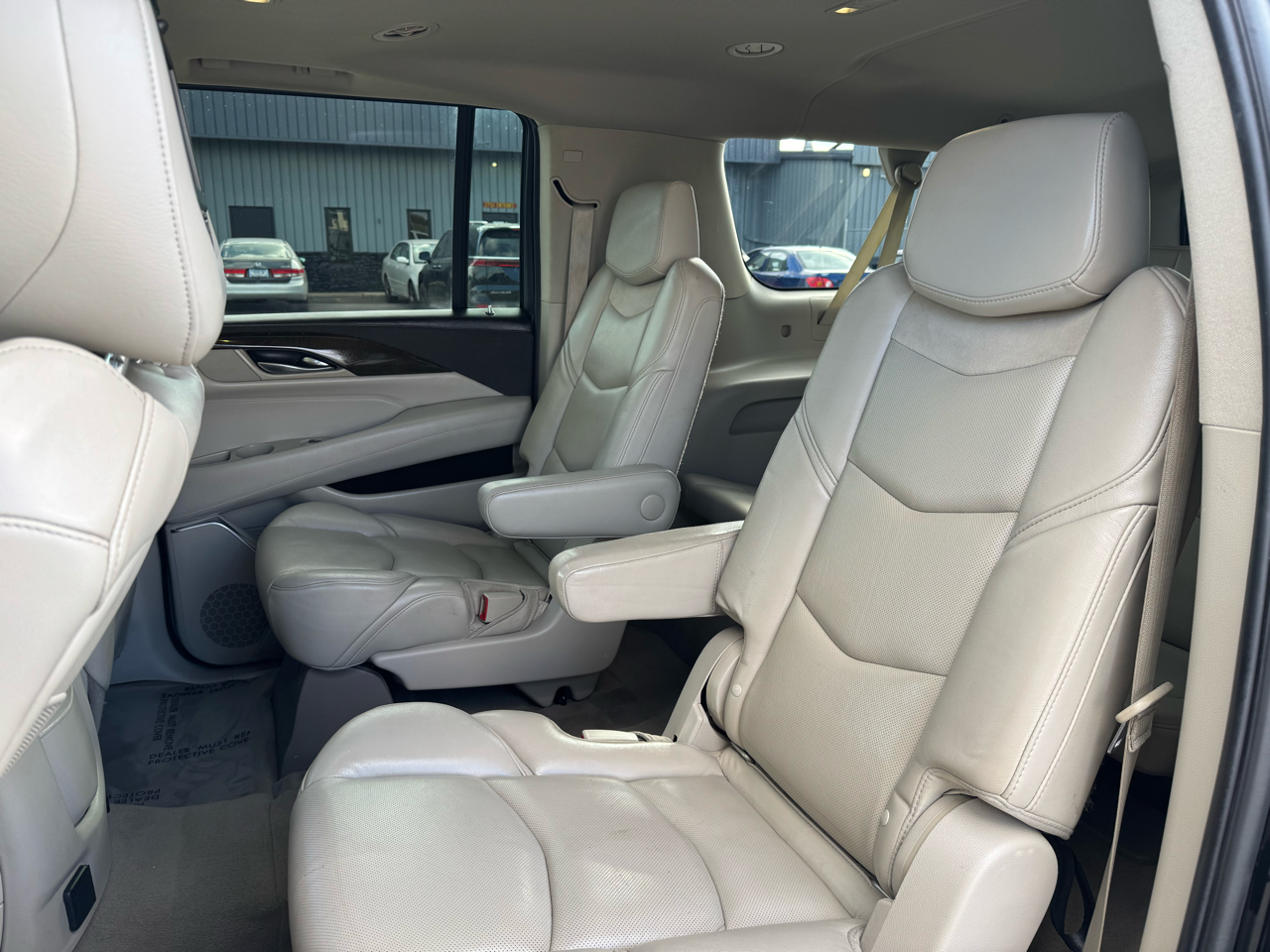 Cadillac Escalade ESV 4WD 4dr Luxury 2018 Cadillac Escalade ESV 4WD 4dr Luxury 2018