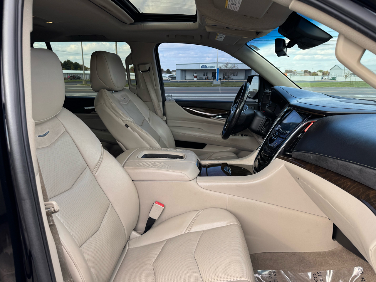 Cadillac Escalade ESV 4WD 4dr Luxury 2018 Cadillac Escalade ESV 4WD 4dr Luxury 2018