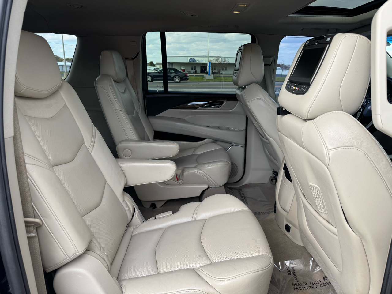 Cadillac Escalade ESV 4WD 4dr Luxury 2018 Cadillac Escalade ESV 4WD 4dr Luxury 2018