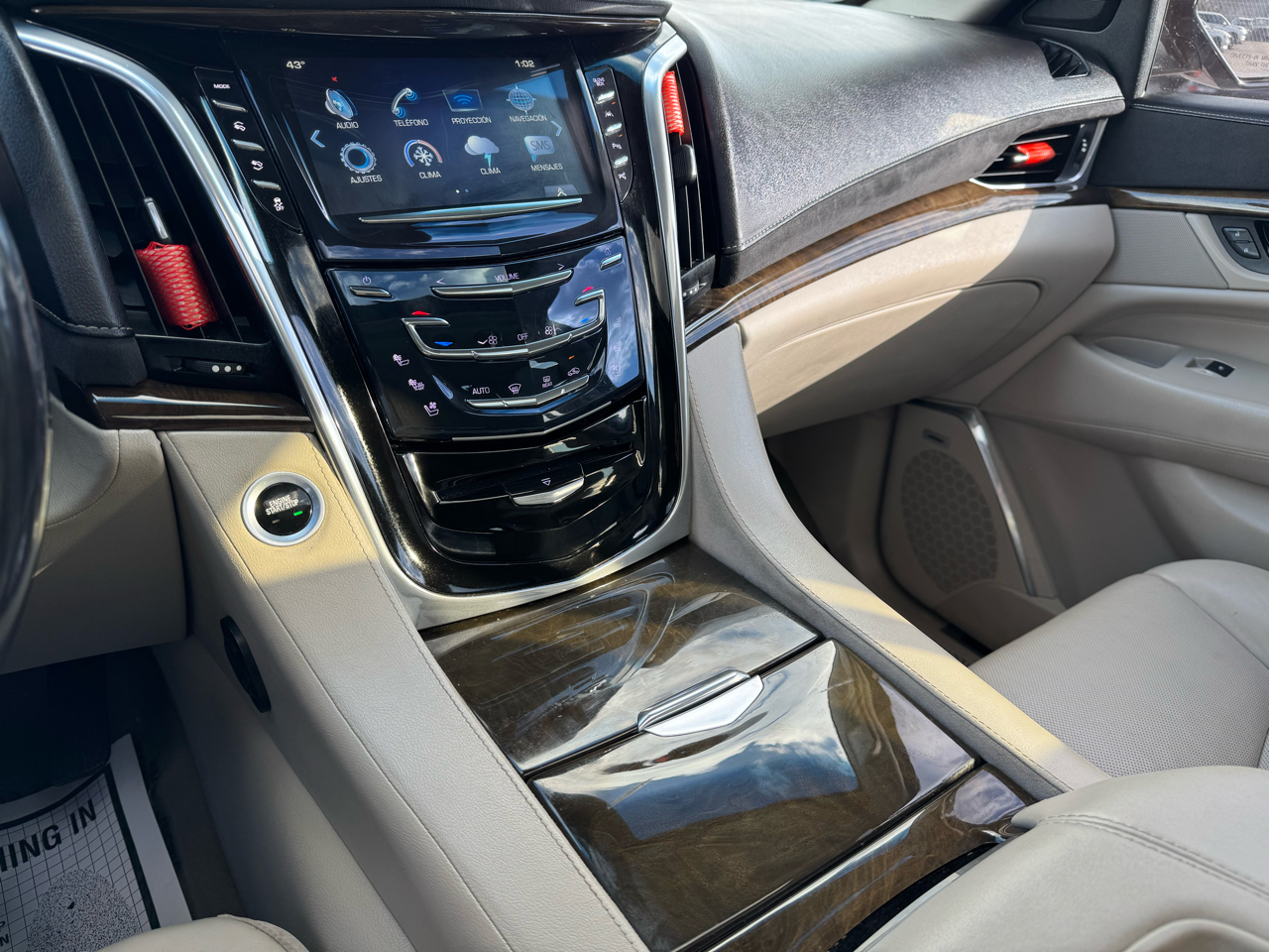 Cadillac Escalade ESV 4WD 4dr Luxury 2018 Cadillac Escalade ESV 4WD 4dr Luxury 2018