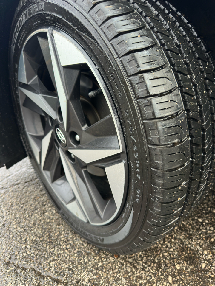 2021 Hyundai Elantra Limited photo 4