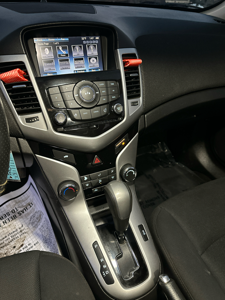 Chevrolet Cruze Limited 4dr Sdn Auto LT w/1LT 2016