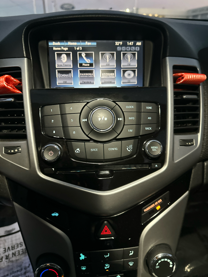 Chevrolet Cruze Limited 4dr Sdn Auto LT w/1LT 2016