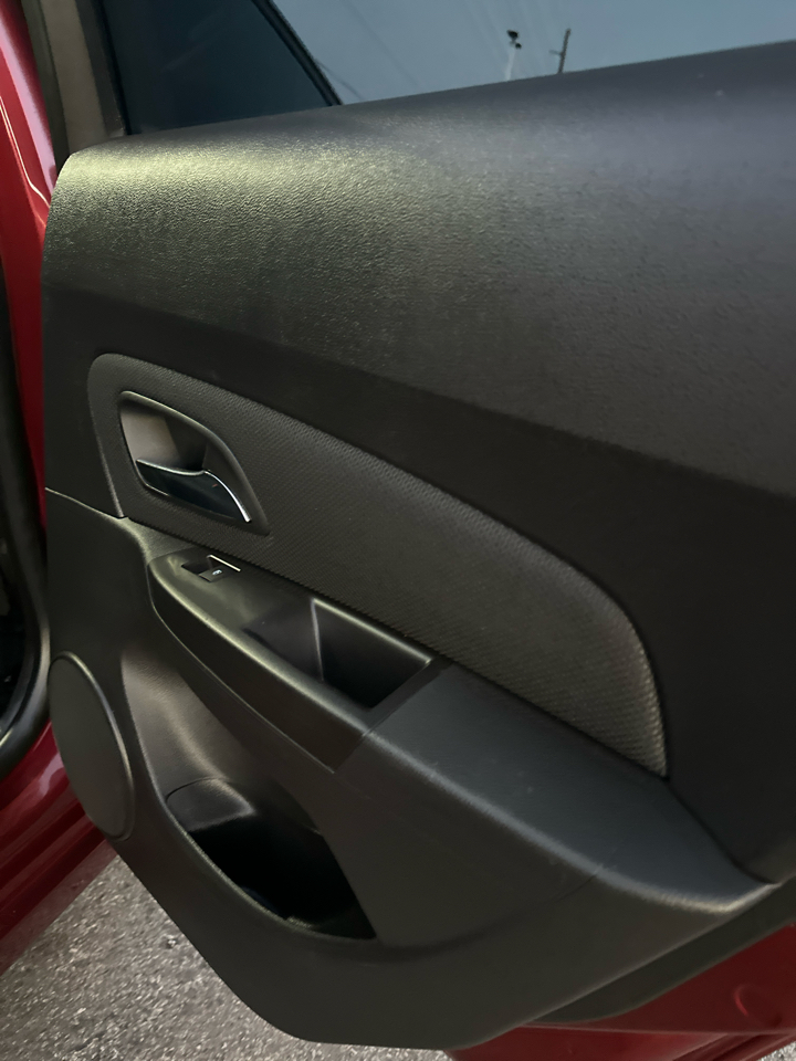 Chevrolet Cruze Limited 4dr Sdn Auto LT w/1LT 2016