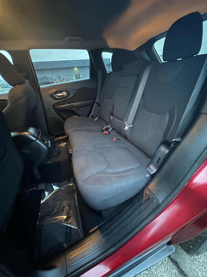 Jeep Cherokee 4WD 4dr Latitude 2016