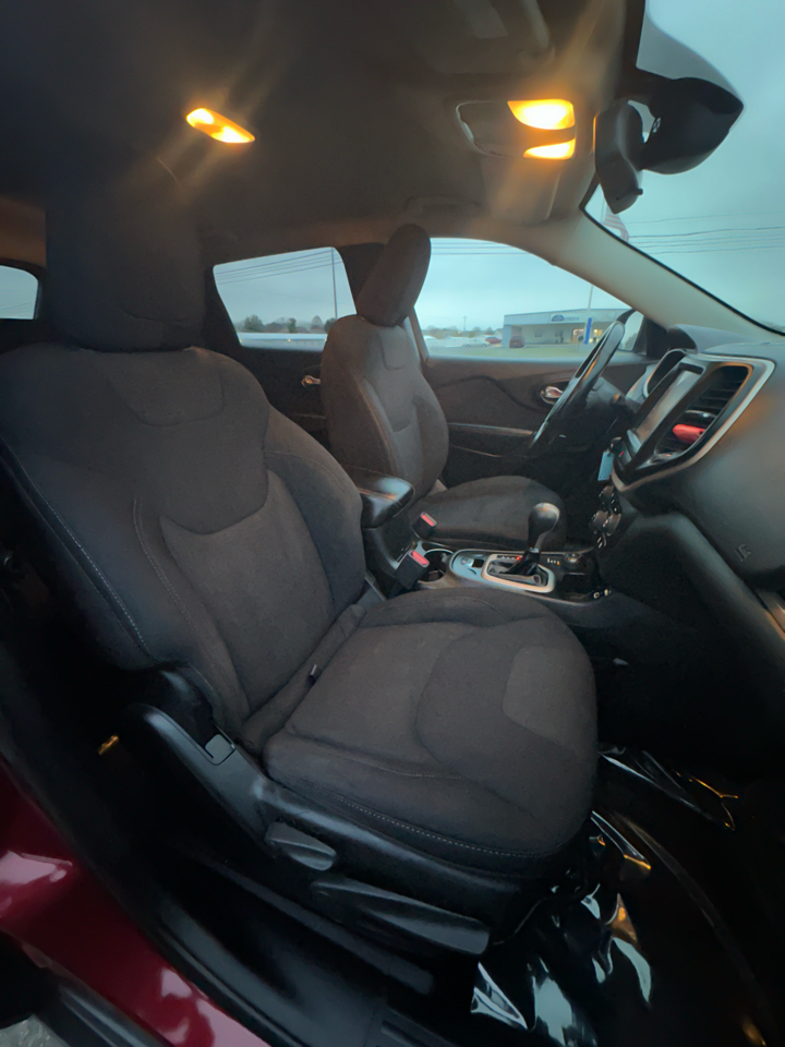 Jeep Cherokee 4WD 4dr Latitude 2016