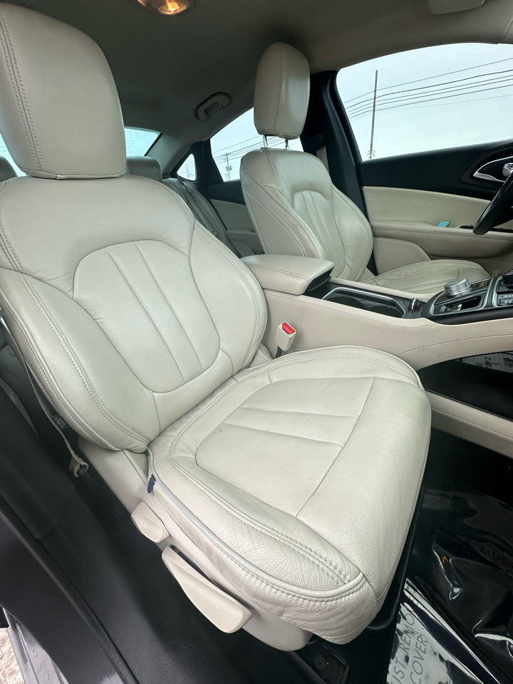 Chrysler 200 4dr Sdn Limited FWD 2015