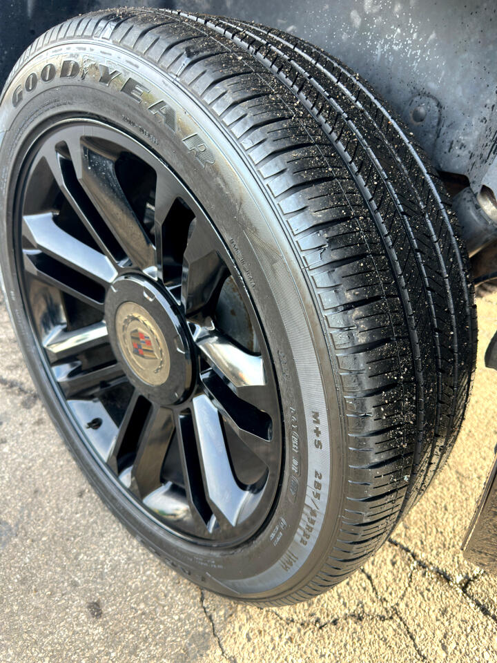 Cadillac Escalade ESV AWD 4dr Premium 2013