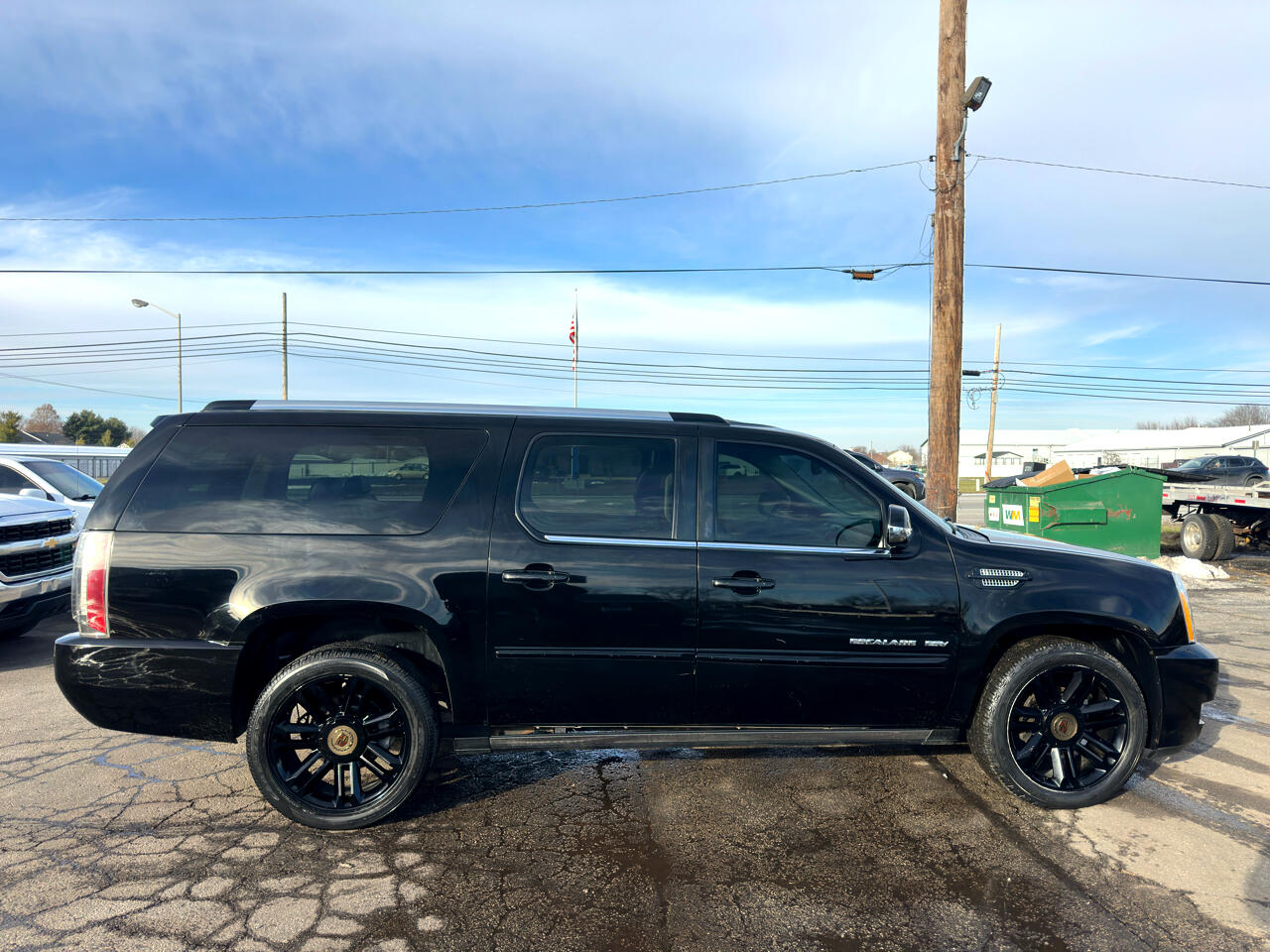 Cadillac Escalade ESV AWD 4dr Premium 2013