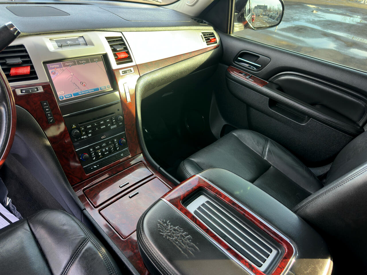 Cadillac Escalade ESV AWD 4dr Premium 2013