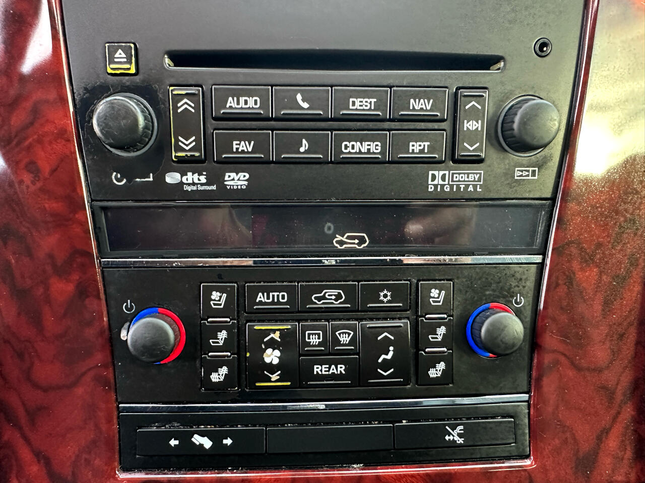 Cadillac Escalade ESV AWD 4dr Premium 2013