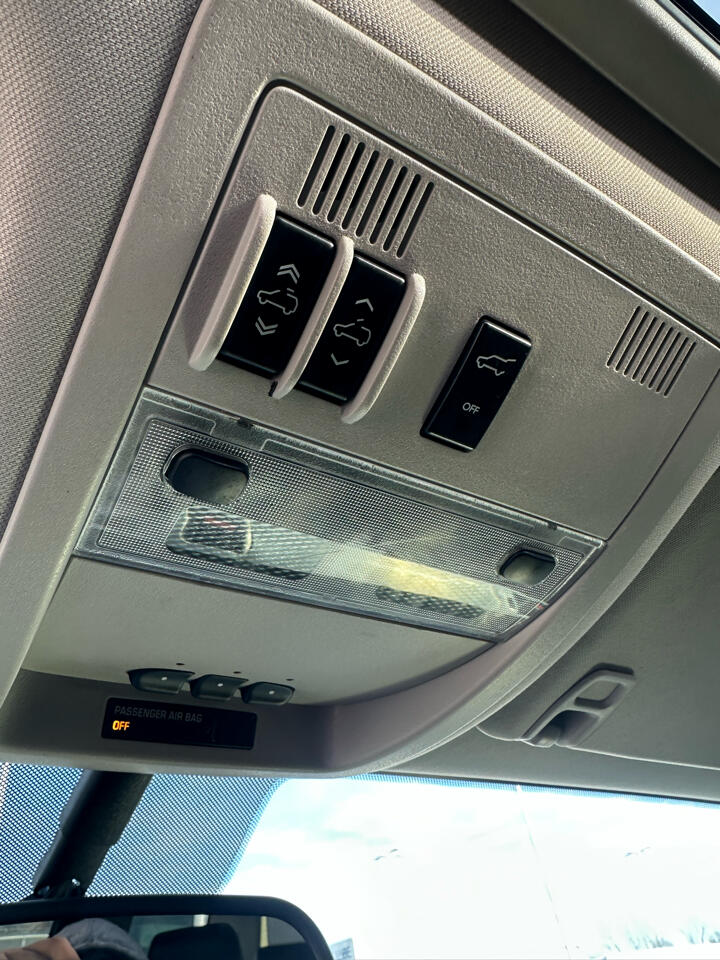 Cadillac Escalade ESV AWD 4dr Premium 2013