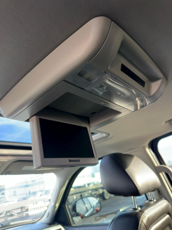 Cadillac Escalade ESV AWD 4dr Premium 2013