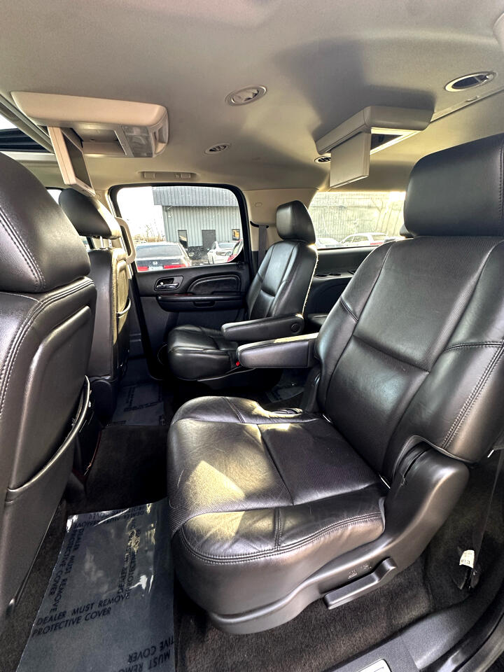 Cadillac Escalade ESV AWD 4dr Premium 2013