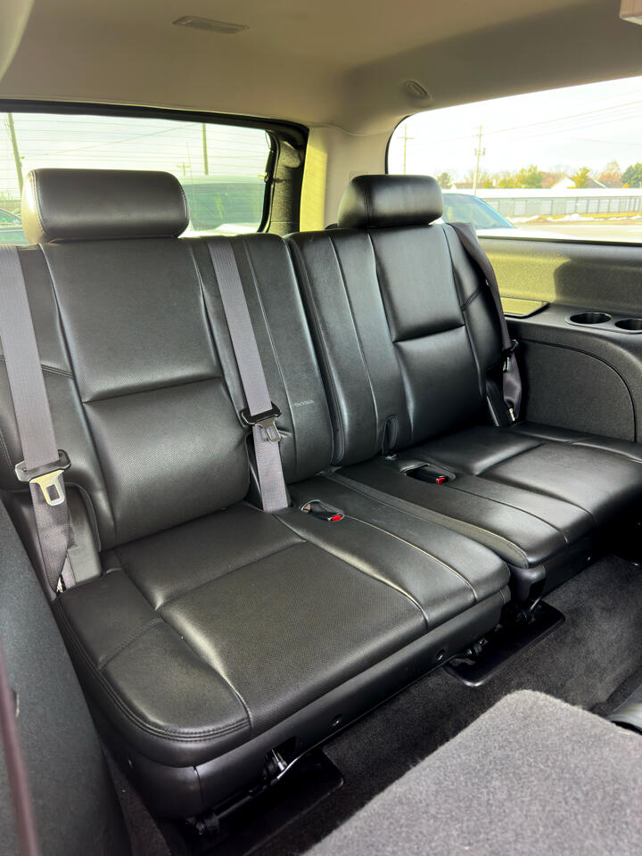 Cadillac Escalade ESV AWD 4dr Premium 2013