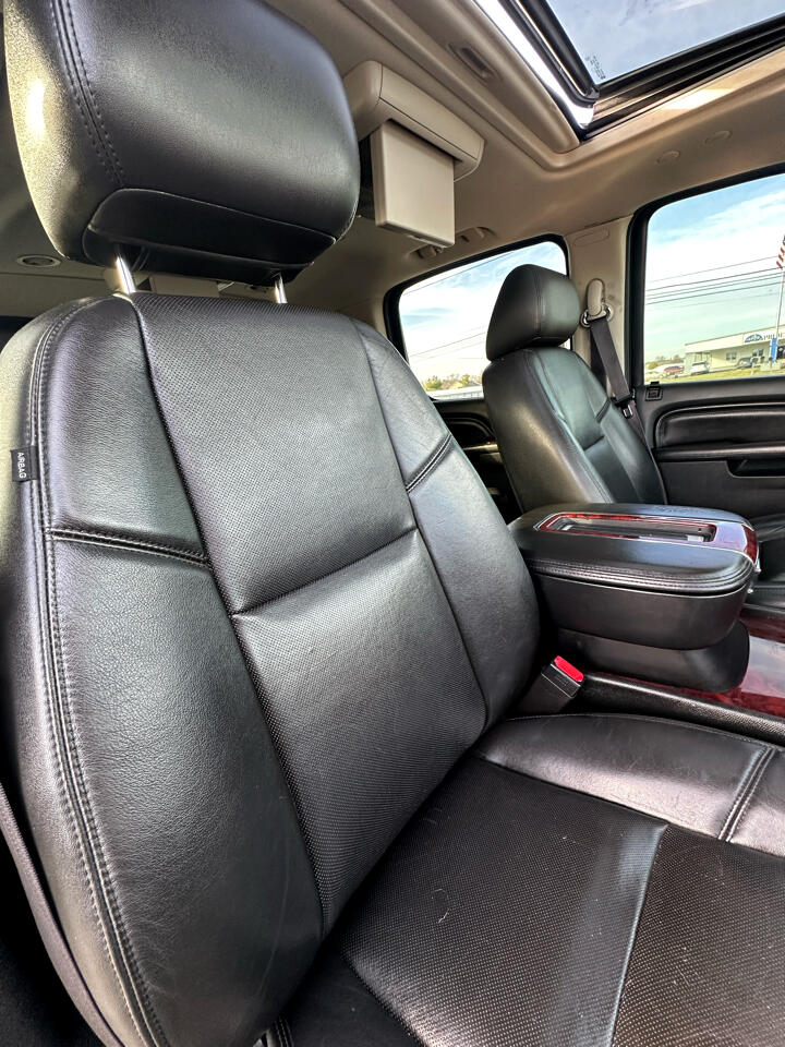 Cadillac Escalade ESV AWD 4dr Premium 2013