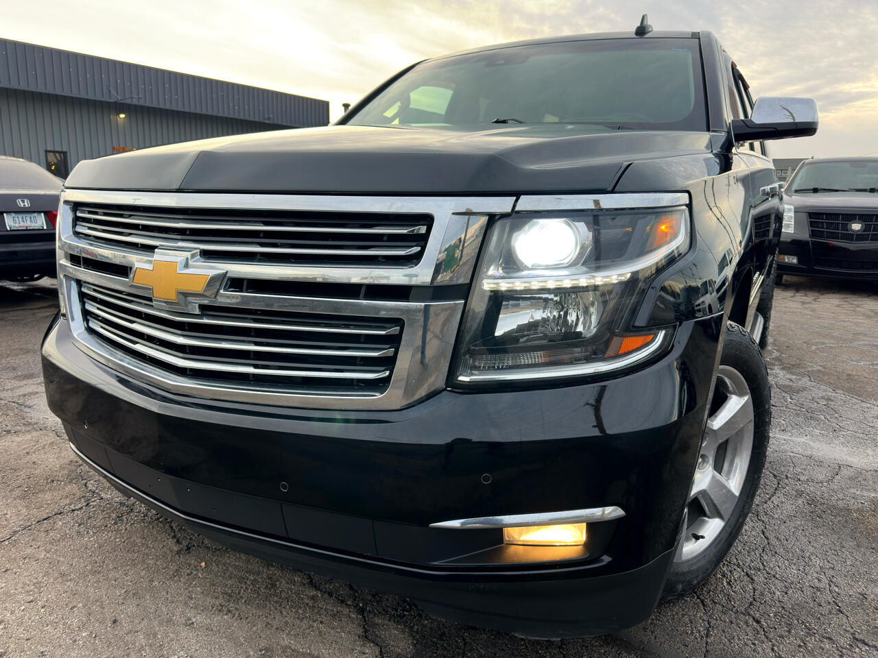 Chevrolet Suburban 4WD 4dr 1500 Premier 2017