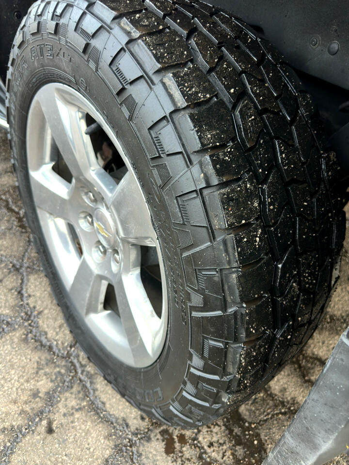 Chevrolet Suburban 4WD 4dr 1500 Premier 2017