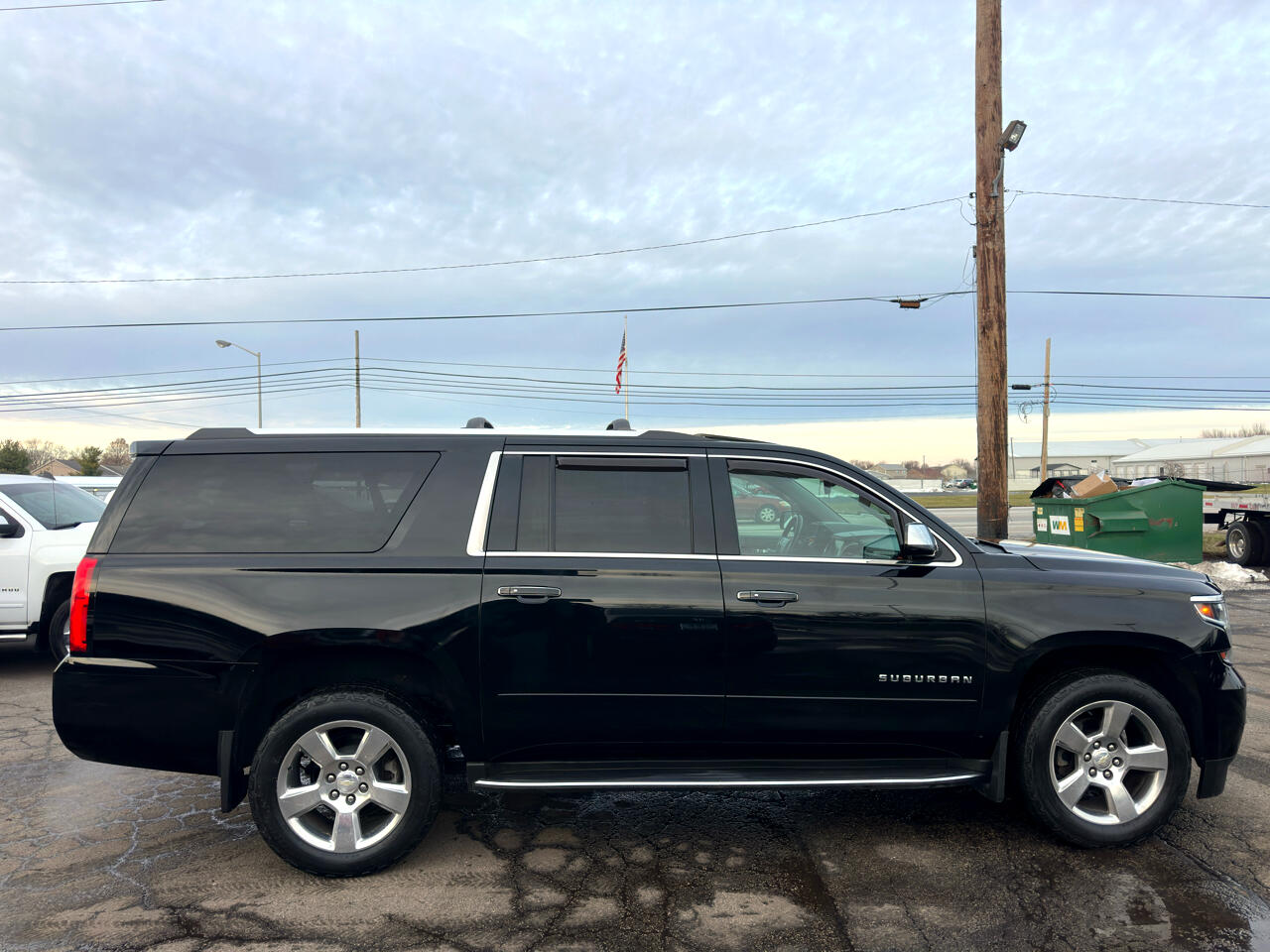 Chevrolet Suburban 4WD 4dr 1500 Premier 2017