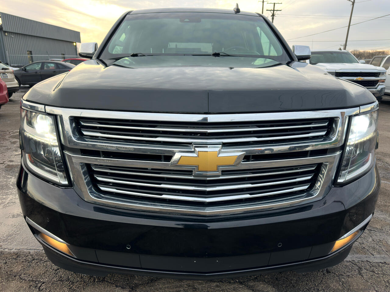 Chevrolet Suburban 4WD 4dr 1500 Premier 2017